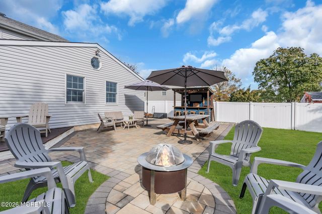 8 Partridge Lane, Howell, NJ 07731