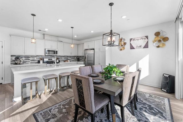 10129 Hercules Way, Spring Valley, CA 91977