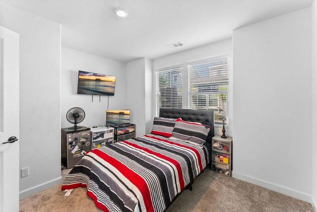 10129 Hercules Way, Spring Valley, CA 91977