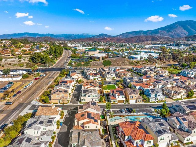 10129 Hercules Way, Spring Valley, CA 91977