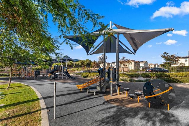 10129 Hercules Way, Spring Valley, CA 91977