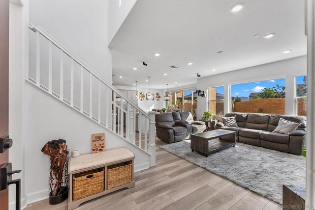 10129 Hercules Way, Spring Valley, CA 91977