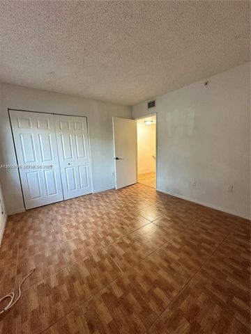 551 NW 82nd Ave 502, Miami, FL 33126