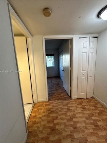 551 NW 82nd Ave 502, Miami, FL 33126