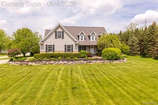 12621 Golden Oaks Drive, Hartland Township, MI 48380