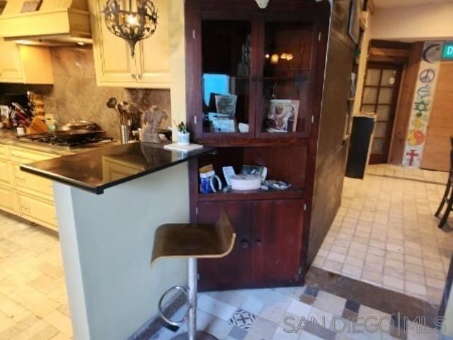 4862 Voltaire, San Diego, CA 92107