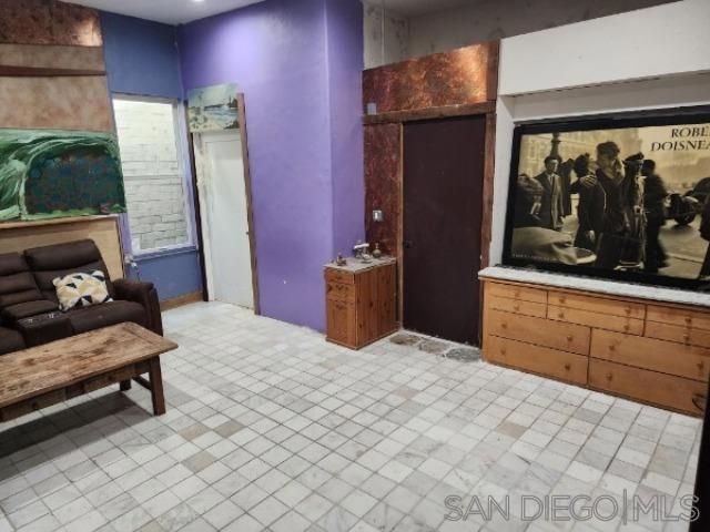 4862 Voltaire, San Diego, CA 92107