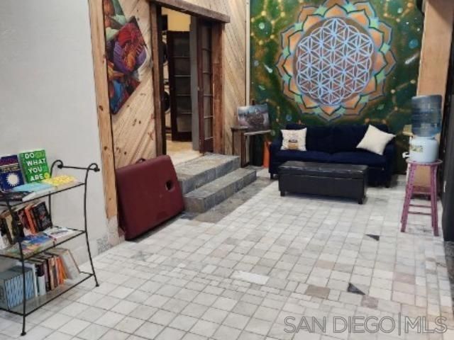 4862 Voltaire, San Diego, CA 92107