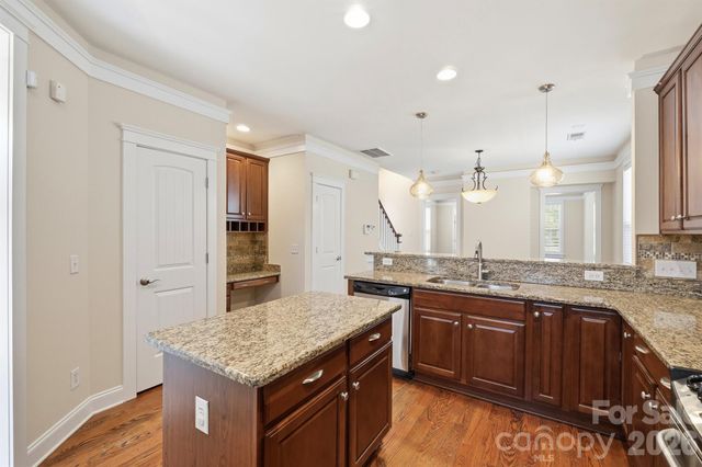 717 E 8th Street, Charlotte, NC 28202
