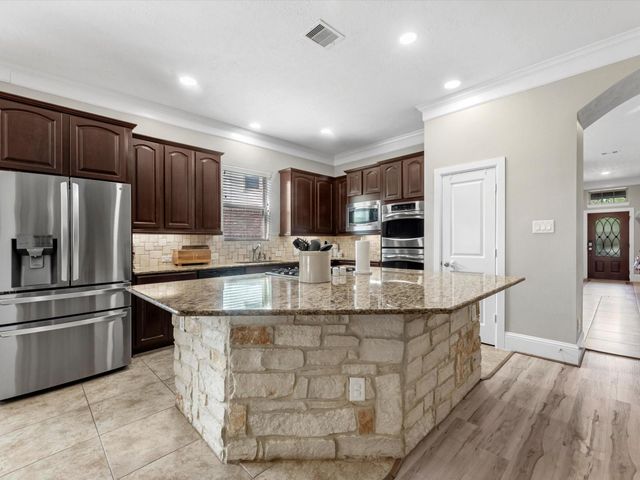 27209 Adrian Hills Lane, Spring, TX 77386