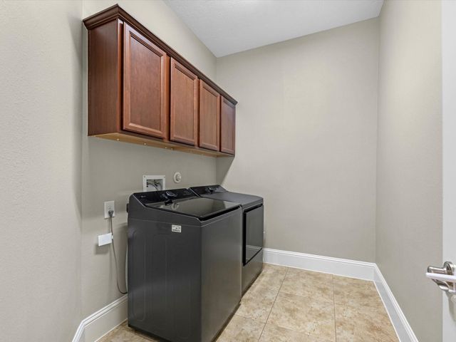 27209 Adrian Hills Lane, Spring, TX 77386