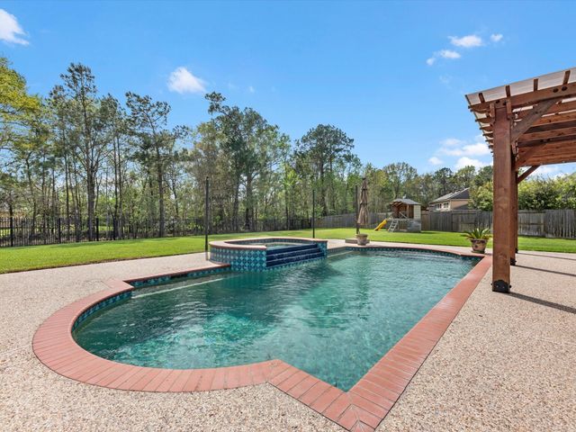 27209 Adrian Hills Lane, Spring, TX 77386