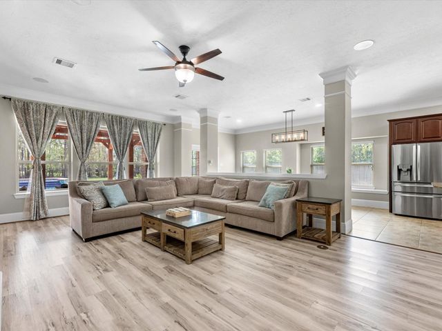 27209 Adrian Hills Lane, Spring, TX 77386