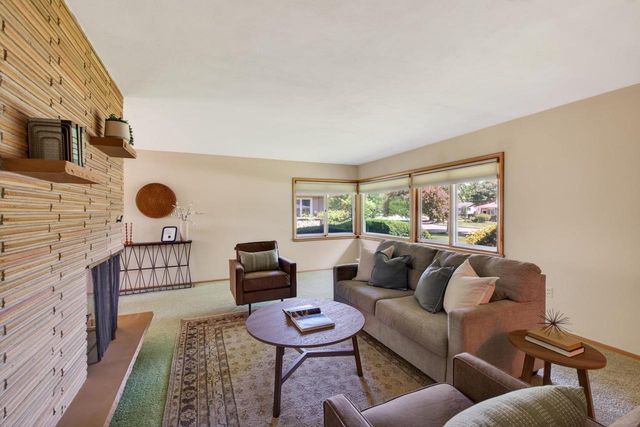 6622 South Avenue, Middleton, WI 53562