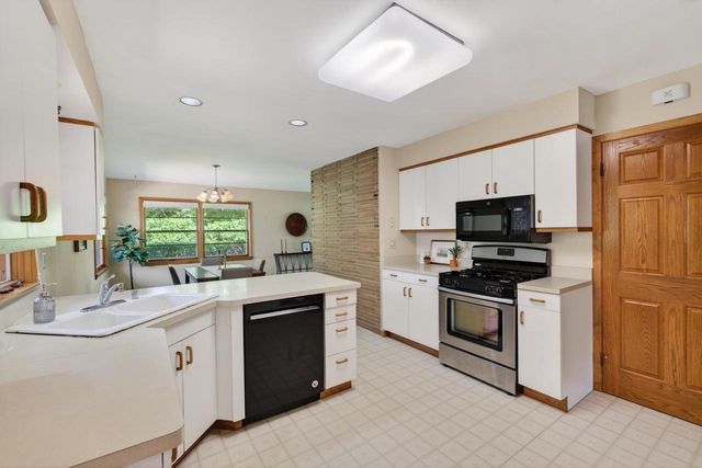 6622 South Avenue, Middleton, WI 53562
