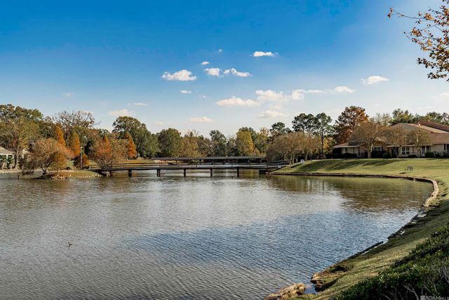 2413 Shadowbrook Dr, Baton Rouge, LA 70816
