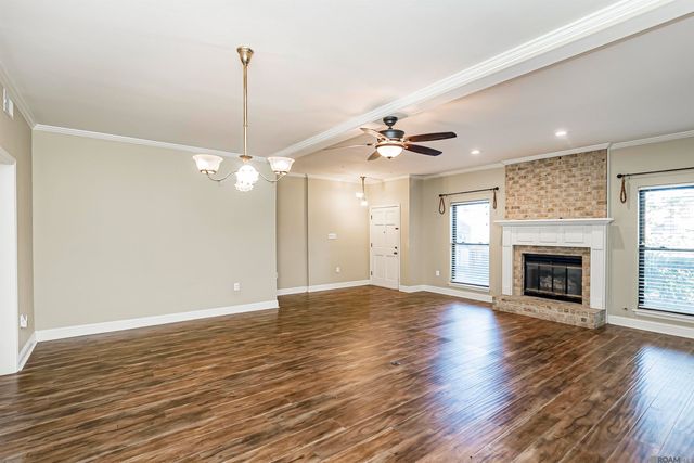 2413 Shadowbrook Dr, Baton Rouge, LA 70816