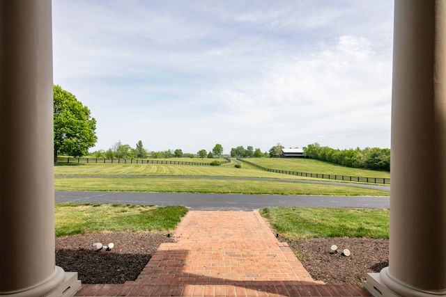 4664 Lexington Road, Winchester, KY 40391