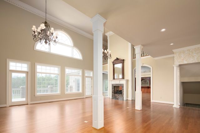 4664 Lexington Road, Winchester, KY 40391