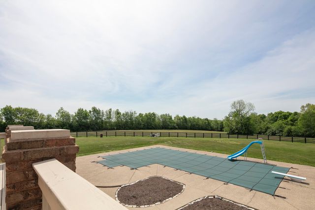 4664 Lexington Road, Winchester, KY 40391