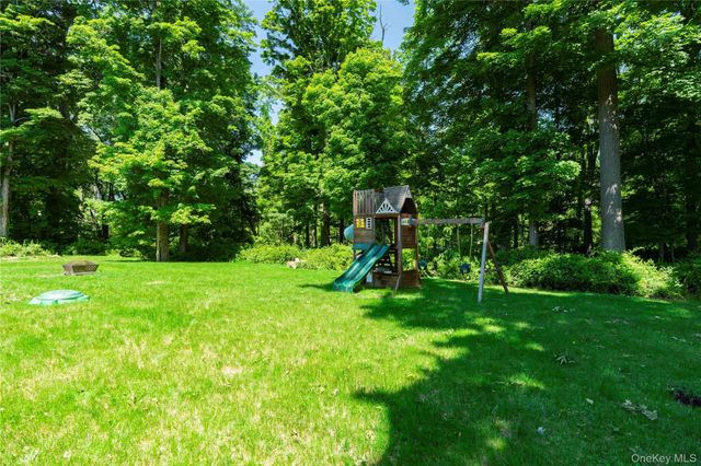 37 Biltmore Drive, Hopewell Junction, NY 12533