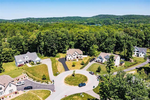 37 Biltmore Drive, Hopewell Junction, NY 12533