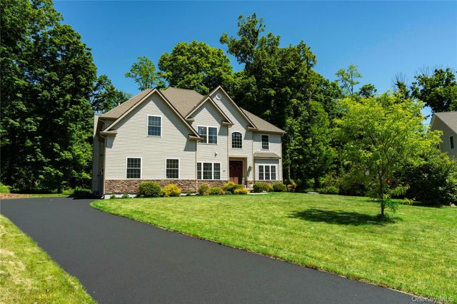 37 Biltmore Drive, Hopewell Junction, NY 12533