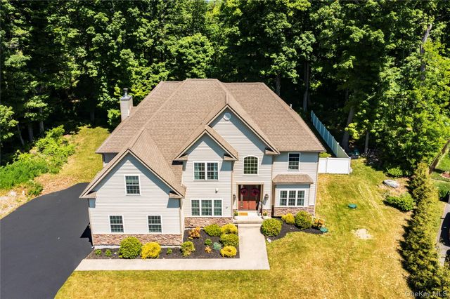 37 Biltmore Drive, Hopewell Junction, NY 12533