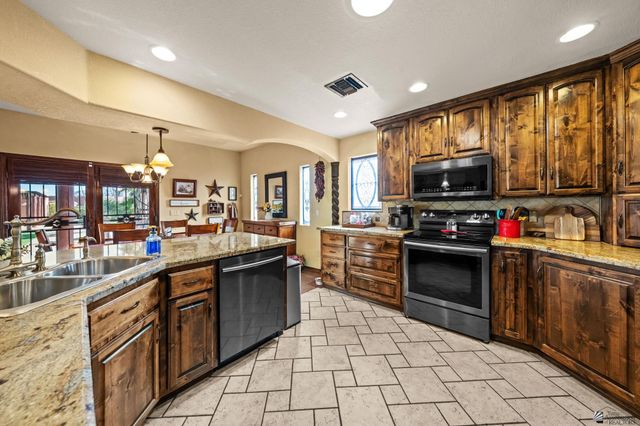 14662 E 52 St, Yuma, AZ 85367