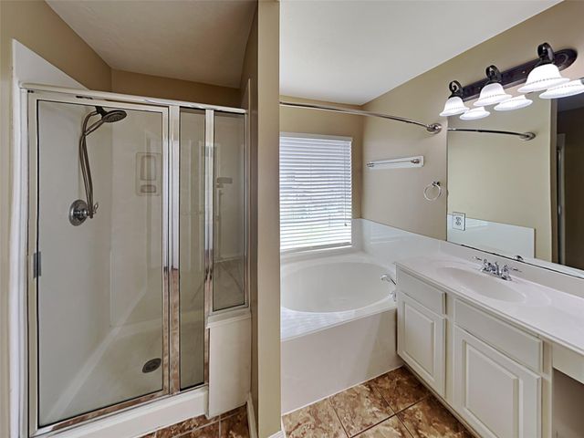 1927 Makenna Lane, Houston, TX 77049