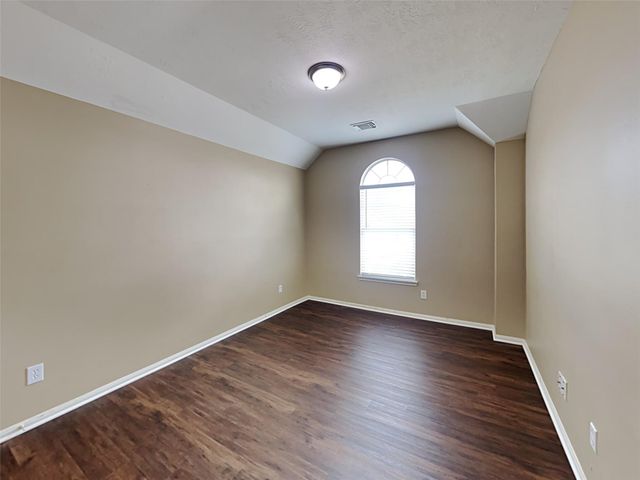 1927 Makenna Lane, Houston, TX 77049