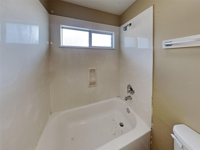 1927 Makenna Lane, Houston, TX 77049