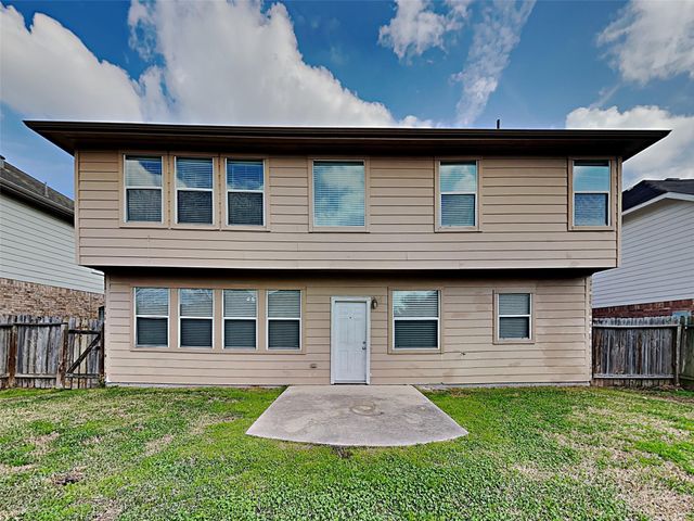 1927 Makenna Lane, Houston, TX 77049
