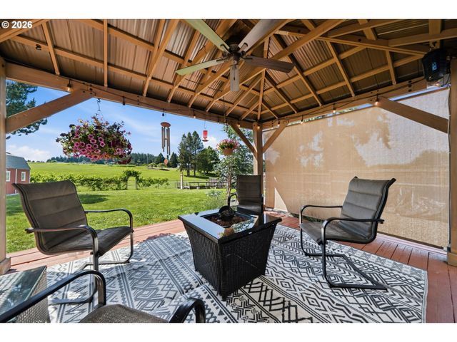 22470 Se NAOMI Dr, Damascus, OR 97089
