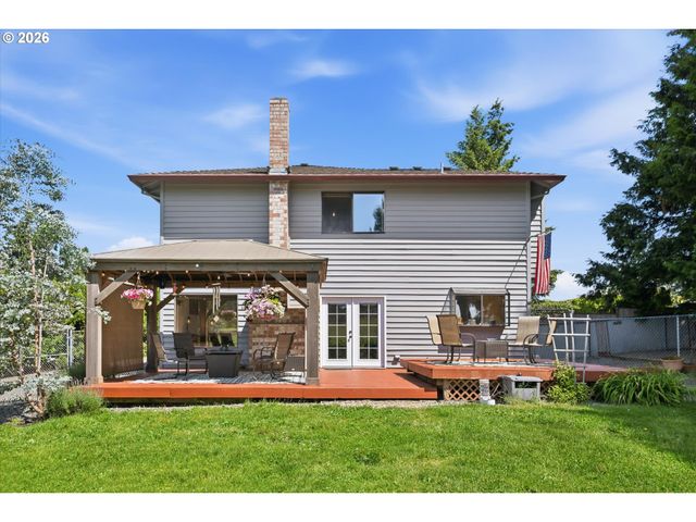 22470 Se NAOMI Dr, Damascus, OR 97089