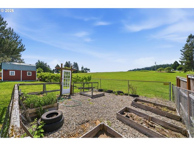 22470 Se NAOMI Dr, Damascus, OR 97089