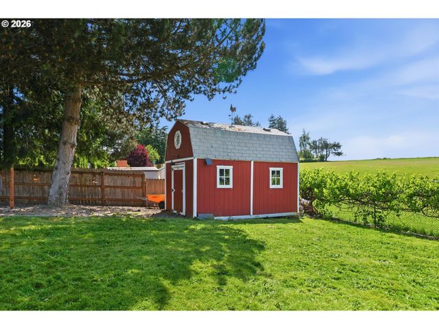 22470 Se NAOMI Dr, Damascus, OR 97089