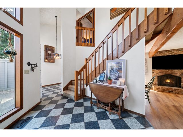 22470 Se NAOMI Dr, Damascus, OR 97089