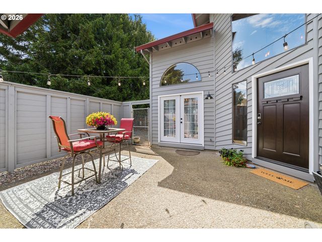 22470 Se NAOMI Dr, Damascus, OR 97089