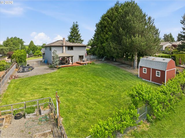 22470 Se NAOMI Dr, Damascus, OR 97089