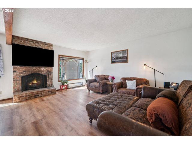 22470 Se NAOMI Dr, Damascus, OR 97089