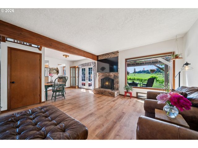 22470 Se NAOMI Dr, Damascus, OR 97089