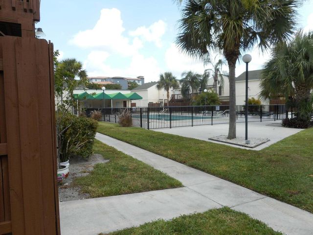 639 Executive Center Drive O-208, West Palm Beach, FL 33401