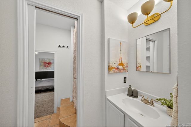 12859 Hunting Hawk, San Antonio, TX 78249