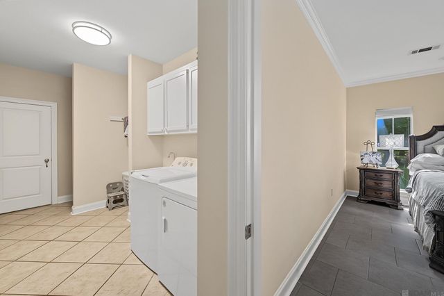 8812 Wildwood Dr, Denham Springs, LA 70706