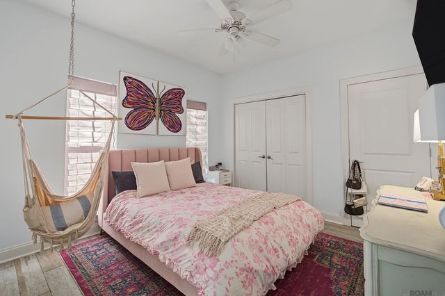 8812 Wildwood Dr, Denham Springs, LA 70706