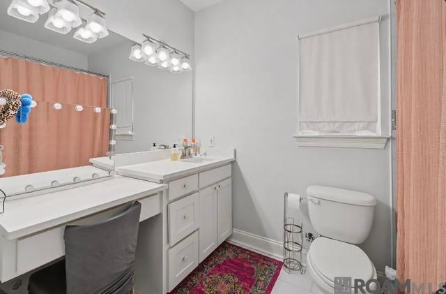 8812 Wildwood Dr, Denham Springs, LA 70706