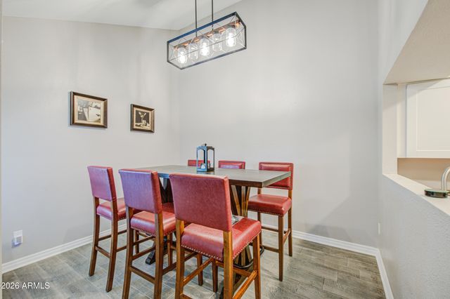 916 S HACIENDA Drive A, Tempe, AZ 85281