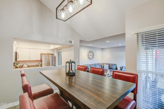 916 S HACIENDA Drive A, Tempe, AZ 85281