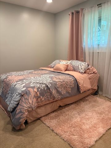 325 Rockhurst Road, Bolingbrook, IL 60440